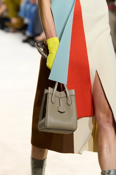 Look 26